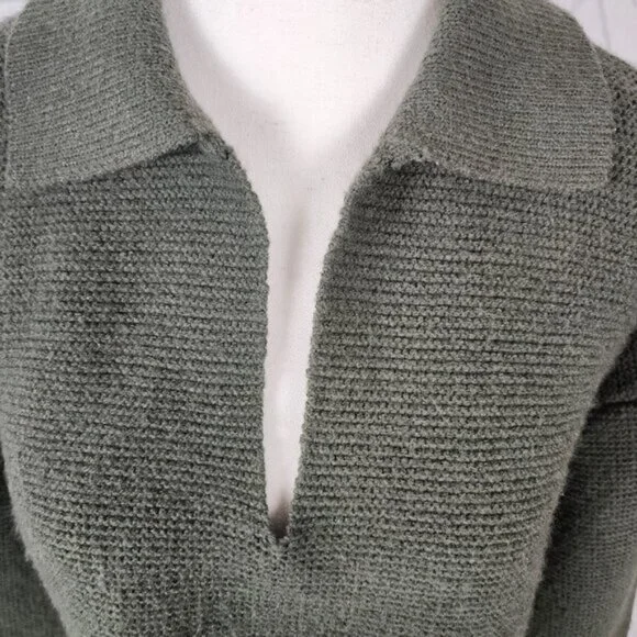 Oak & Fort Green Chunky Knit Collared V-Neck Oversized Cropped Sweater - Picture 2 of 7